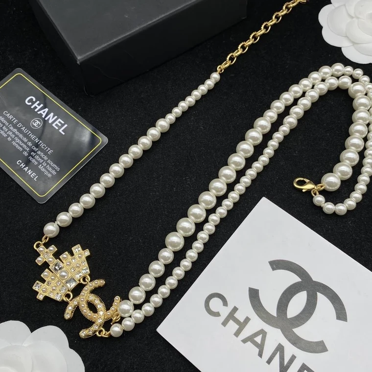 Pearl necklace