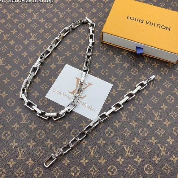 Classic Necklace & Bracelet