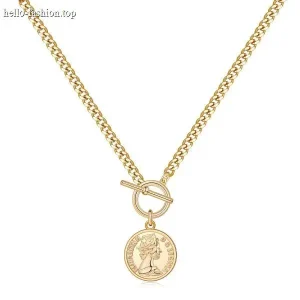 Bee necklace