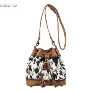 Classic bucket bag