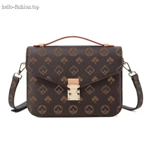 Classic crossbody handbag