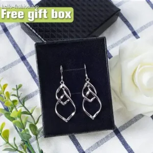 Classic edging masonry earrings