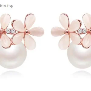 Flower pearl earrings