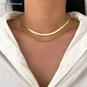 Golden chain jewelry set