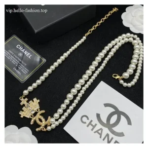 Pearl necklace