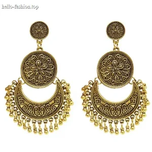 Retro style earrings